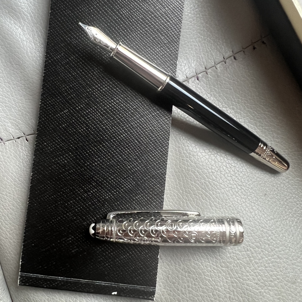 Montblanc Classic Luxury new ink pen